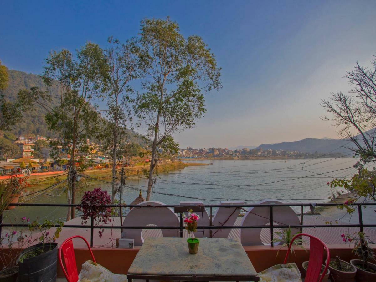 Hotel Fewa Corner & Restro Pokhara Exterior photo