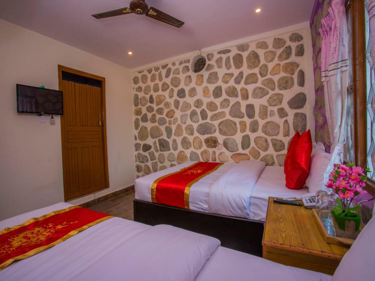 Hotel Fewa Corner & Restro Pokhara Exterior photo